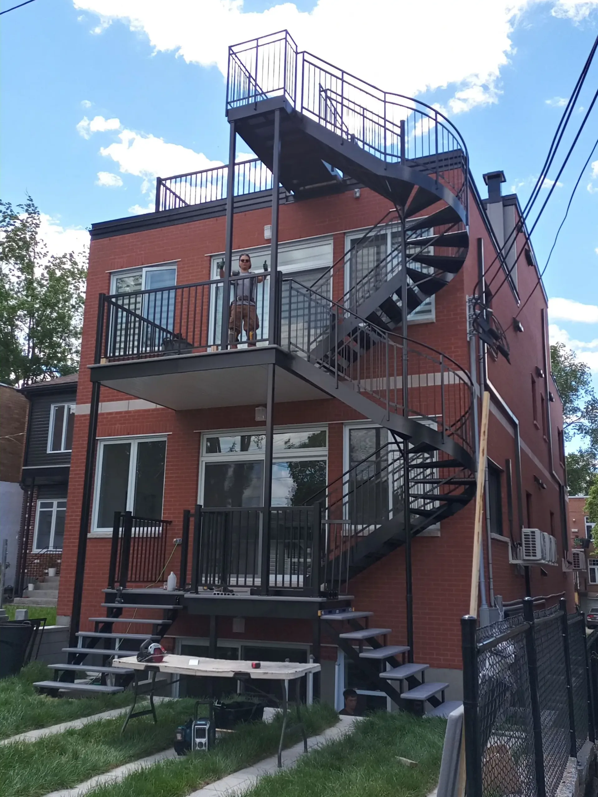 Balcon Expert 1 1 16b26931da90471da1a1dbab93c18899 scaled Montreal - Longeuil - Rive Sud